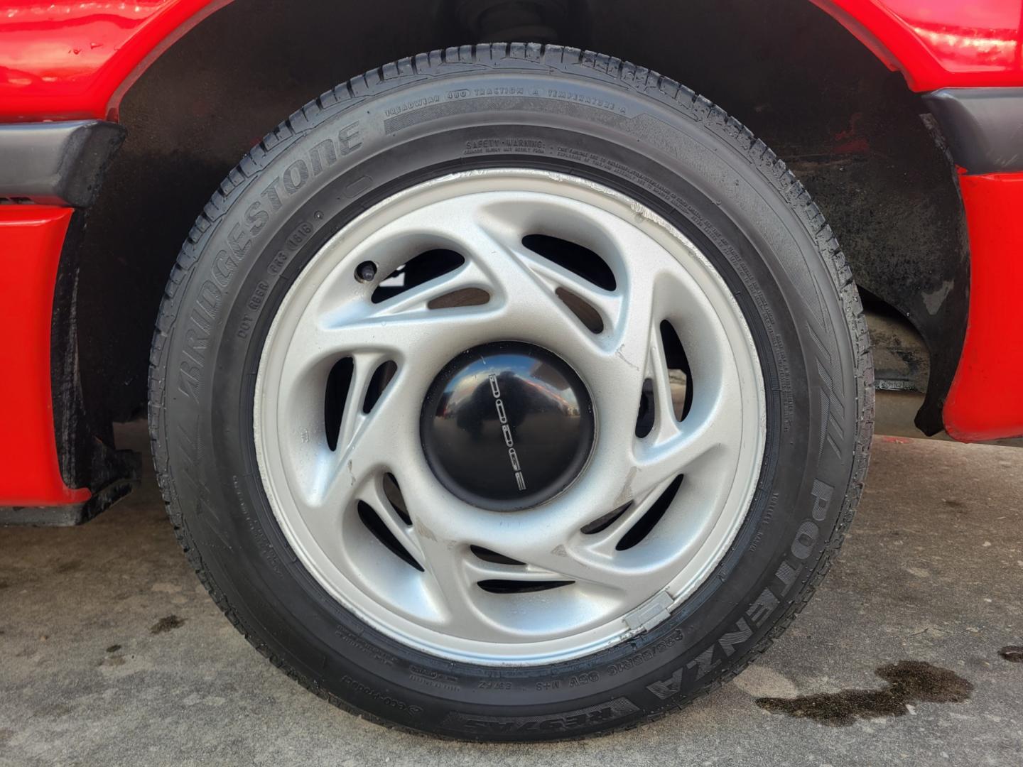 1992 Red Dodge Stealth ES (JB3XD54B6NY) with an 3.0L V6 DOHC 24V engine, Manual Transmission transmission, located at 503 West Court, Seguin, TX, 78155, (830) 379-3373, 29.568621, -97.969803 - Photo#7